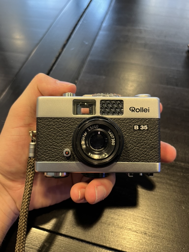 Rollei B35